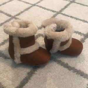 Baby girl boots